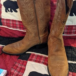 Women's Ariat western boots